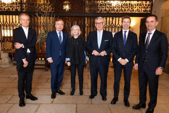 Imaxe da nova:A Xunta avoga por “manter e reforzar” a cooperación público-privada para que o tecido empresarial galego sexa aínda máis competitiv...