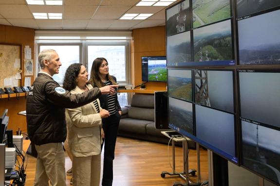 Imaxe da nova:Belén do Campo participa desde o Centro de Coordinación de Incendios Forestais da Coruña na simulación dun incendio con situación o...