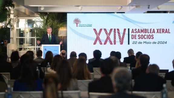 Imagen de la noticia:Rueda destaca el papel de las empresas familiares a la hora de dinamizar la economía gallega y hacer crecer a la comunidad