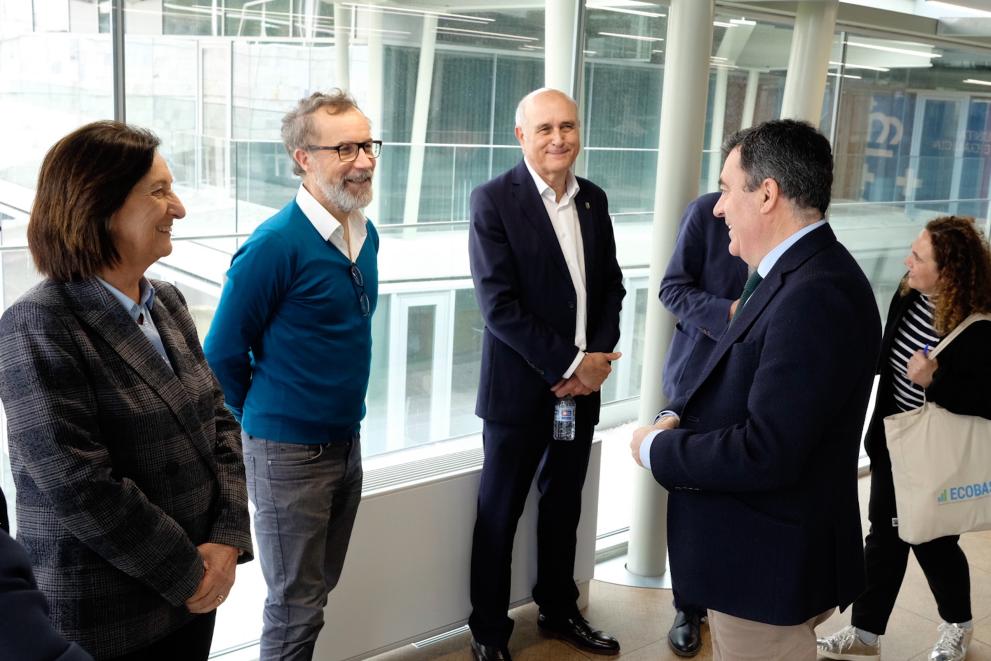 Imaxe 3 de 3 asociada á nova