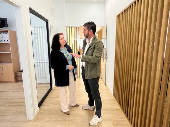 Imaxe da nova:Belén do Campo reúnese con Luis Oujo e destaca os investimentos por case 1 M€ realizados pola Xunta neste concello no 2023