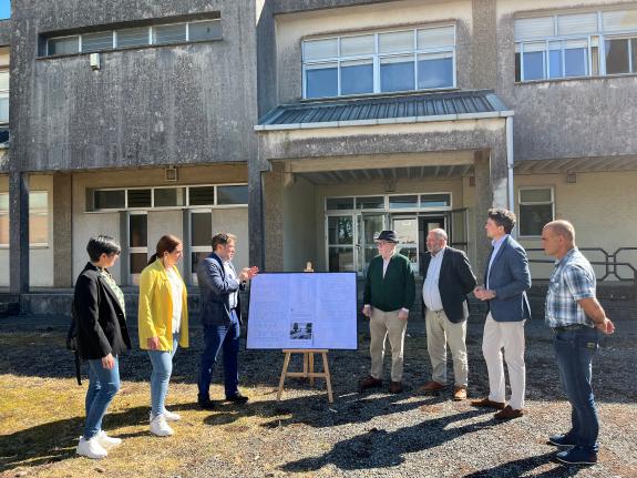 Imagen de la noticia:La Xunta destinará 1,2 M€ a la creación de una residencia municipal para personas mayores en Abadín