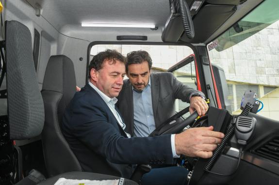 Imaxe da nova:A Xunta reforza o equipamento dos GES de Monterroso e Brión con cadanseu camión autobomba