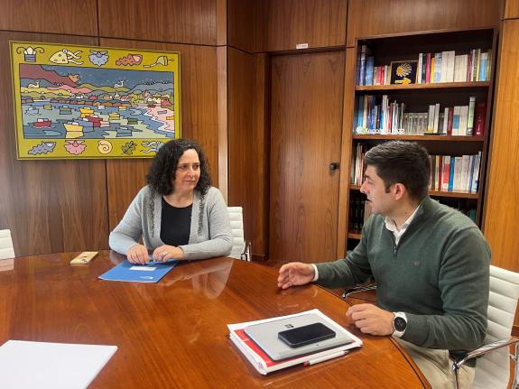 Imagen de la noticia:Belén do Campo repasa con el director gerente de Expocoruña los retos más inmediatos en este recinto ferial