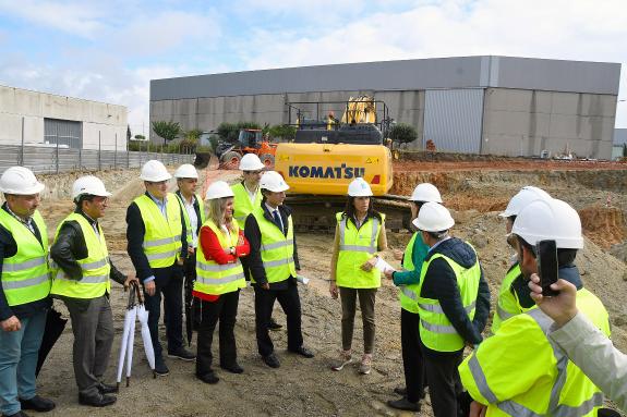 Imagen de la noticia:La Xunta presenta el Centro de Excelencia en Ciberseguridad de Ourense como una oportunidad para construir un futuro con una...