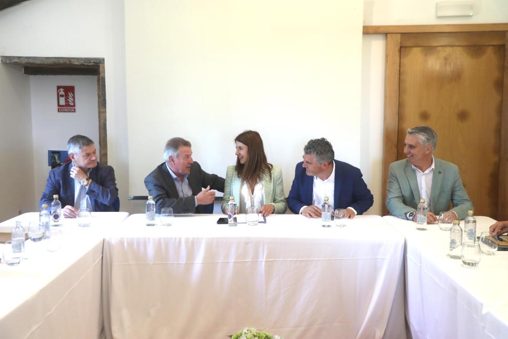Imaxe 3 de 3 asociada á nova