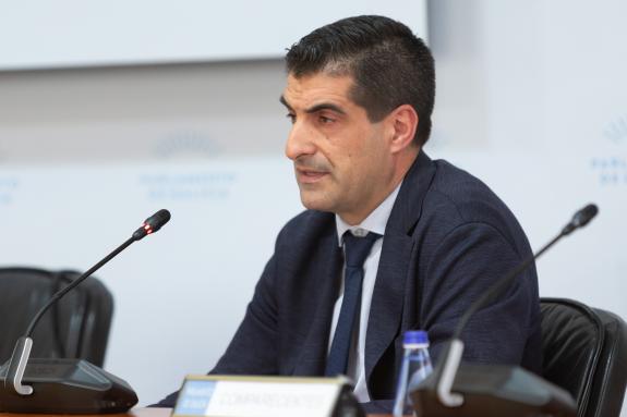 Imaxe da nova:A Xunta traballa para reforzar os centros comerciais abertos como espazos perfectamente identificables e atractivos para os consumi...