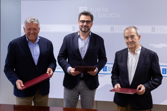 Imaxe da nova:A Xunta e o concello de Sanxenxo impulsan o transporte público no verán con novas liñas municipais de autobús