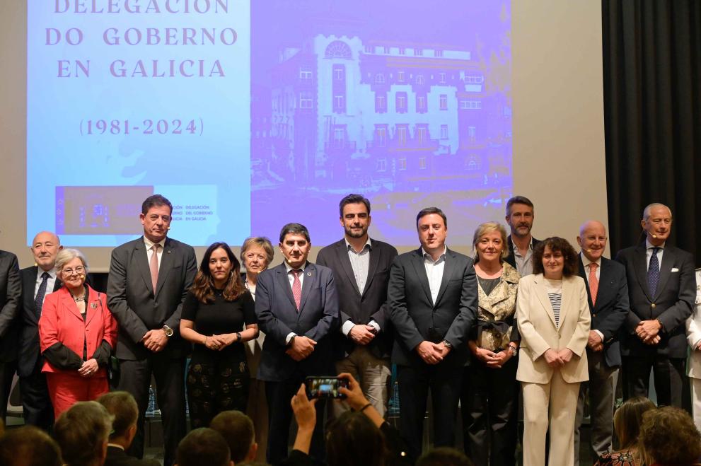 Imaxe 1 de 3 asociada á nova