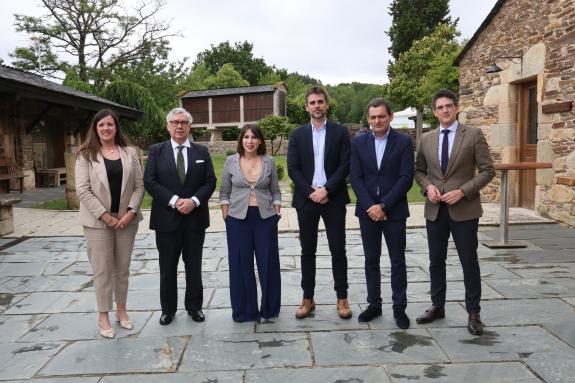 Imaxe da nova:Lorenzana destaca o compromiso da Xunta por incrementar a competitividade do sector forestal-madeira