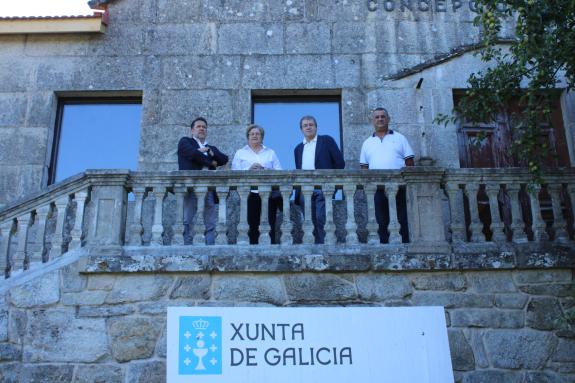 Imagen de la noticia:El Gobierno gallego financiará las obras de un nuevo centro de día en Ramirás y la mejora de la residencia de A Bola