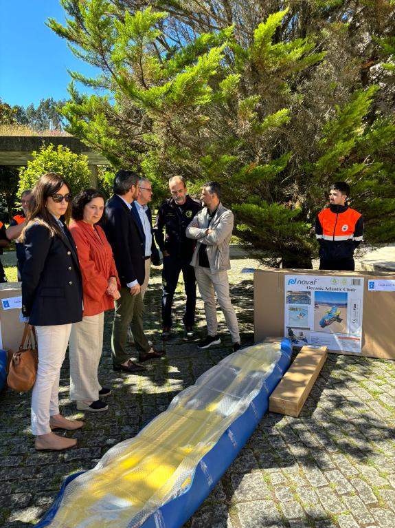 Imaxe da nova:Seis Agrupacións de Voluntarios de Protección Civil da comarca da Coruña reciben equipamento de emerxencias cedido pola Xunta