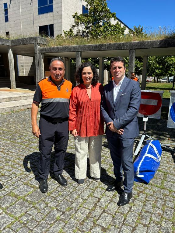 Imaxe da nova:Seis agrupacións de voluntarios de Protección Civil da comarca do Barbanza reciben equipamento de emerxencias cedido pola Xunta