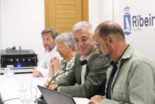 Valentín García chama a “analizar a situación das linguas nos novos contextos comunicativos”