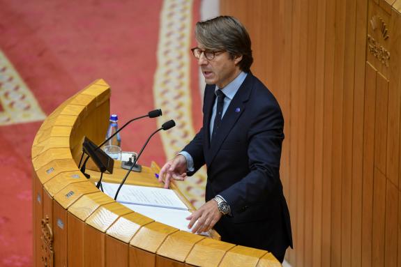 Imaxe da nova:Miguel Corgos anuncia que o Goberno galego revisará á alza a previsión do crecemento da economía para este ano elevando en dúas déc...