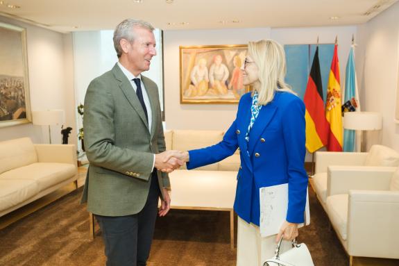 Imagen de la noticia:Rueda reúnese coa embaixadora de Alemaña para impulsar as relacións económicas e turísticas