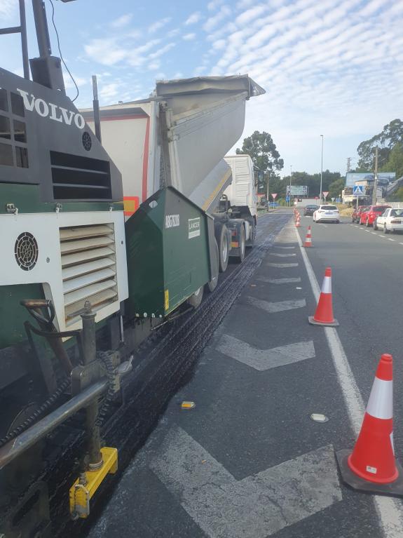 Imagen de la noticia:La Xunta comienza hoy las obras de mejora del firme en la carretera AC-566 a su paso por los ayuntamientos de Valdoviño y Ce...