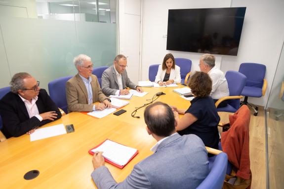 Imagen de la noticia:La Xunta aborda con las federaciones de transportes de viajeros las demandas del sector en el desarrollo del Plan de Transpo...