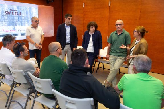 Imaxe da nova:A Xunta aposta por potenciar as prazas de abastos e transformalas en ‘Mercados Excelentes’ como eixos do comercio local e vertebrad...