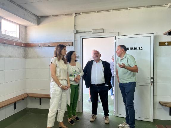 Imagen de la noticia:La Xunta impulsa la mejora en la eficiencia energética del campo de fútbol de San Tirso en Abegondo