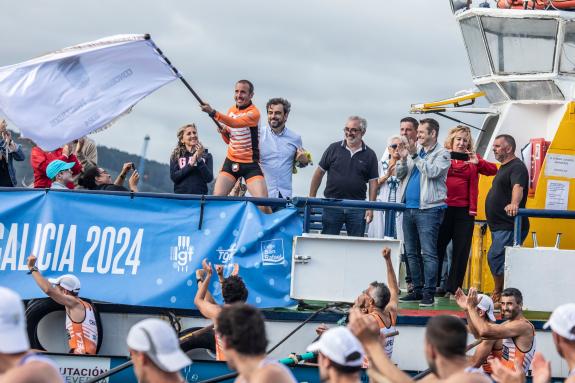Imagen de la noticia:Diego Calvo asiste a la VI Bandeira Feminina Reganosa y a la VIII Bandeira Concello de Mugardos