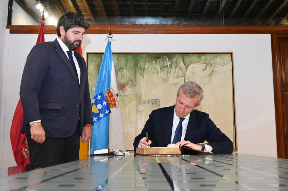 Imaxe 2 de 5 asociada á nova