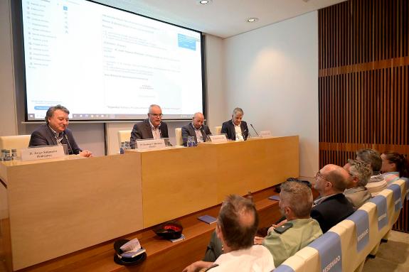 Imagen de la noticia:La Xunta señala la importancia de la formación para hacerle frente a los delitos relacionados con las nuevas tecnologías