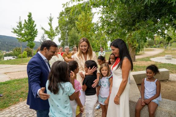 Imaxe da nova:Fabiola García pon en valor o apoio da Xunta de Galicia ao programa vacacións en paz