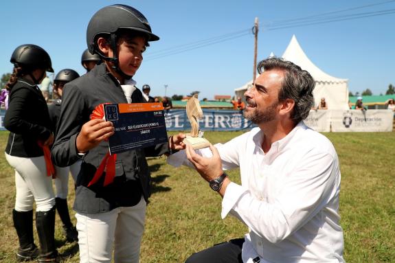 Imaxe da nova:Diego Calvo destaca o fomento do deporte e o escaparate turístico de Ferrolterra que supón Equiocio