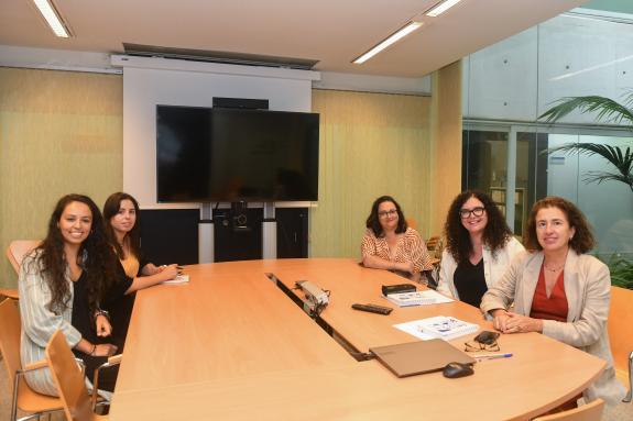 Imagen de la noticia:La Xunta se reúne con la Asociación Profesional de Axentes de Igualdade de Oportunidades Galega