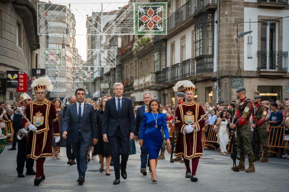 Imagen de la noticia:Rueda participa en la procesión de la Virgen Peregrina en Pontevedra