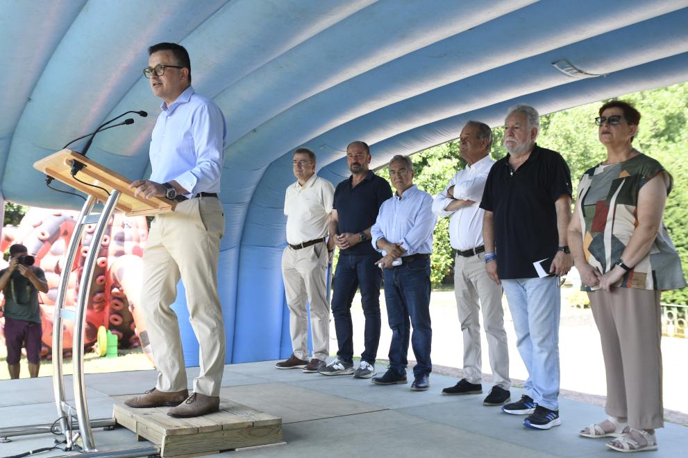 Imaxe 2 de 3 asociada á nova