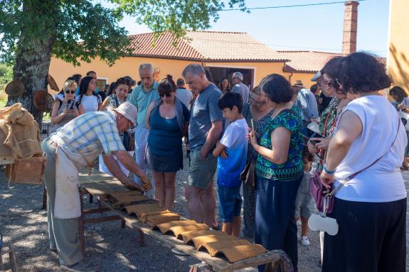 Imagen de la noticia:A Xunta resalta o papel da olería tradicional no X Encontro de Cacharreiros de Niñodaguia
