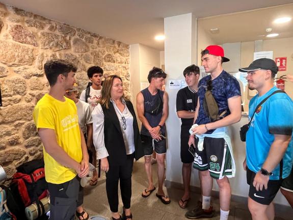 Imaxe da nova:O Camiño Portugués da Costa incrementa a afluencia de peregrinos nun 46% respecto a 2023 e o albergue de Berbés xa recibiu a máis d...