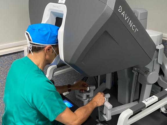 Imagen de la noticia:El Servizo Galego de Saúde supera las 5.000 operaciones con los robots da Vinci