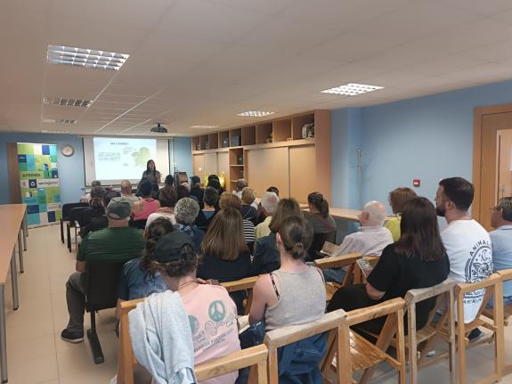 Imagen de la noticia:La Xunta formó en el primer semestre del año a más de 5.000 personas en la gestión sostenible de los residuos municipales a ...