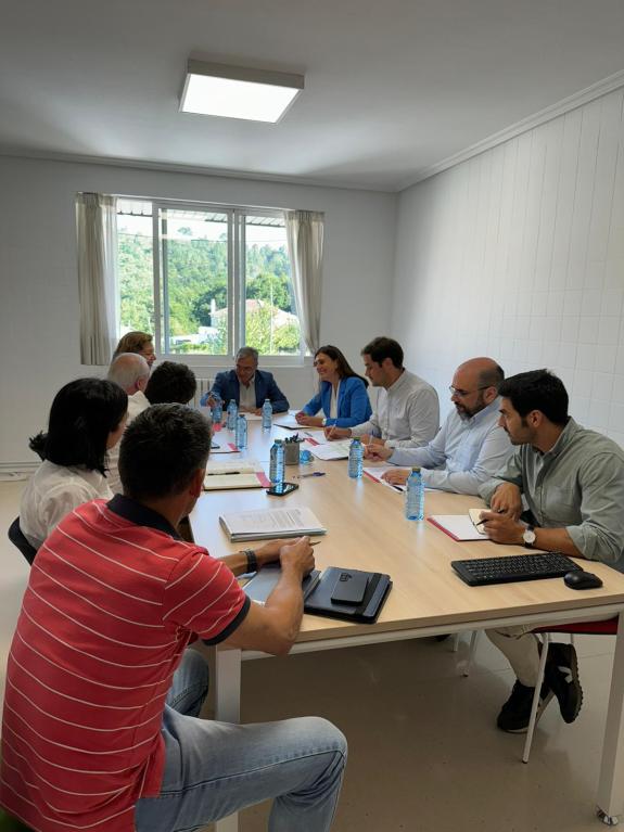 Imagen de la noticia:La Xunta y el ayuntamiento del Pereiro de Aguiar abordan los avances de las obras de ampliación del parque empresarial