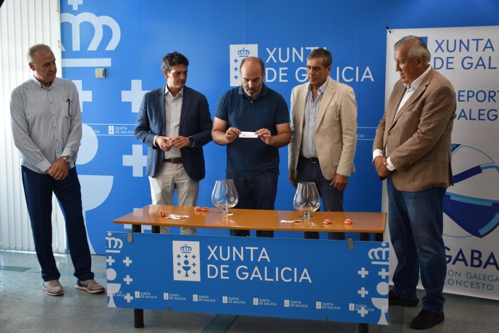 Imaxe 1 de 2 asociada á nova