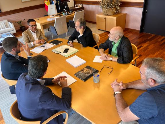 Imaxe da nova:A Xunta e o Concello da Guarda avanzan na súa colaboración para impulsar o emprego e o emprendemento neste municipio pontevedrés