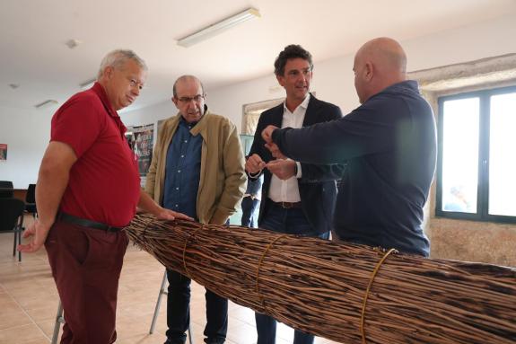 Imagen de la noticia:La Xunta apoya un año más la Queima das Fachas de Castelo, en Taboada, que se celebra este sábado