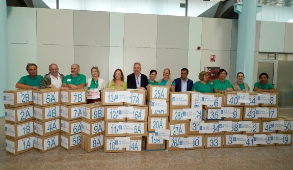 Imagen de la noticia:La Xunta entrega medicamentos y material sanitario a la Asociación Solidaridad Gallega con el Pueblo Saharaui
