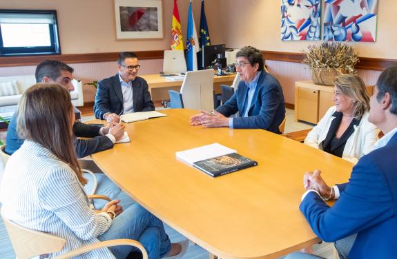 Imaxe da nova:A Xunta pon de relevo o labor da comisión galega da competencia a prol do bo funcionamento do mercado en beneficio de empresas e co...