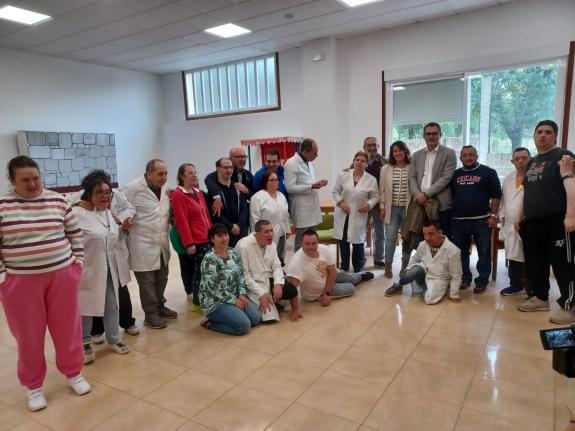 Imagen de la noticia:75 personas con discapacidad disfrutaron del campamento de verano de la Xunta en el Carballiño