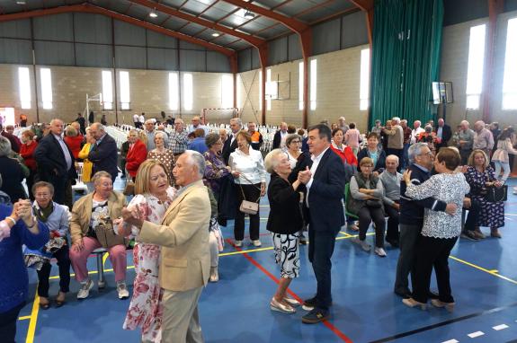 Imaxe da nova:Román Rodríguez participa na XXX Romaría Interxeracional en Lalín