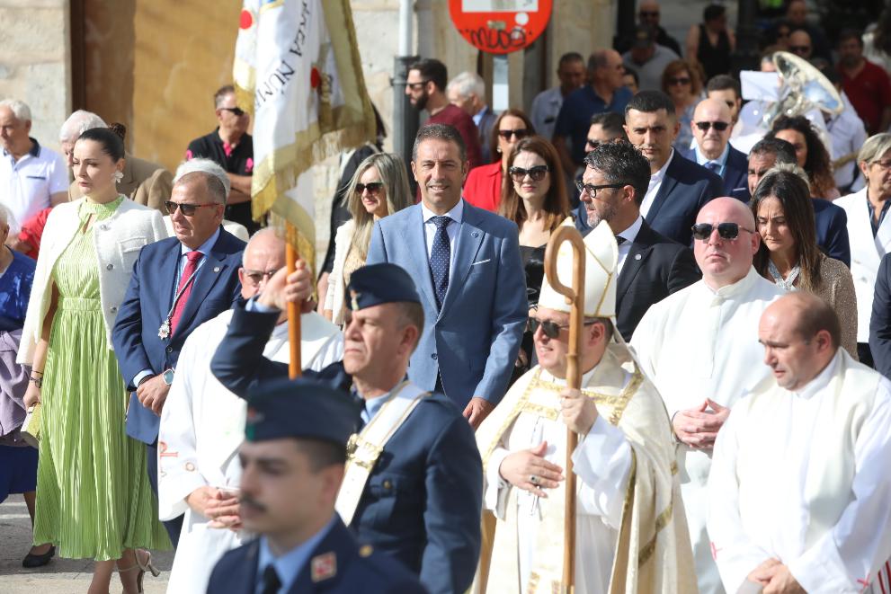 Imaxe 3 de 3 asociada á nova