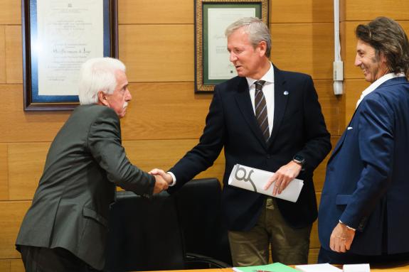 Imagen de la noticia:Rueda se reúne con la Federación de Usuarios de Puerto de Vigo para buscar nuevas vías de colaboración