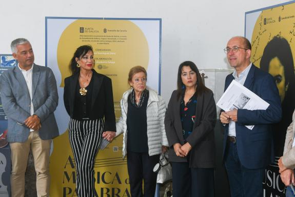 Imaxe da nova:A Xunta segue a difundir o legado de Luísa Villalta cunha mostra itinerante que chega a Santiago