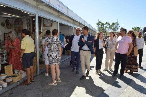 Imaxe da nova:A Xunta salienta a Feira de oportunidades de Sanxenxo como exemplo do papel dinamizador dos centros comerciais abertos no impulso d...