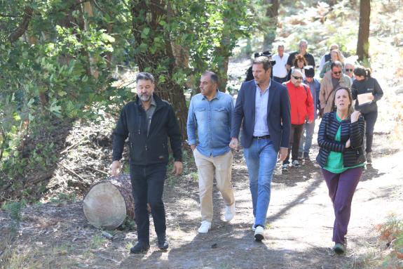 Imagen de la noticia:López Campos anuncia que la Xunta actuará en los  yacimientos de la Illa de Tambo para la puesta en valor de su patrimonio