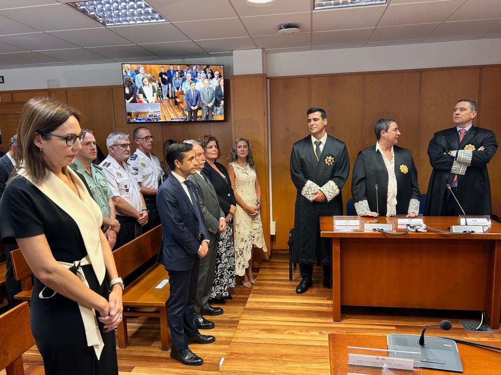 Imaxe 2 de 2 asociada á nova